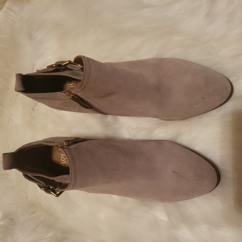 Franco Sarto suede ankle bootie 8W